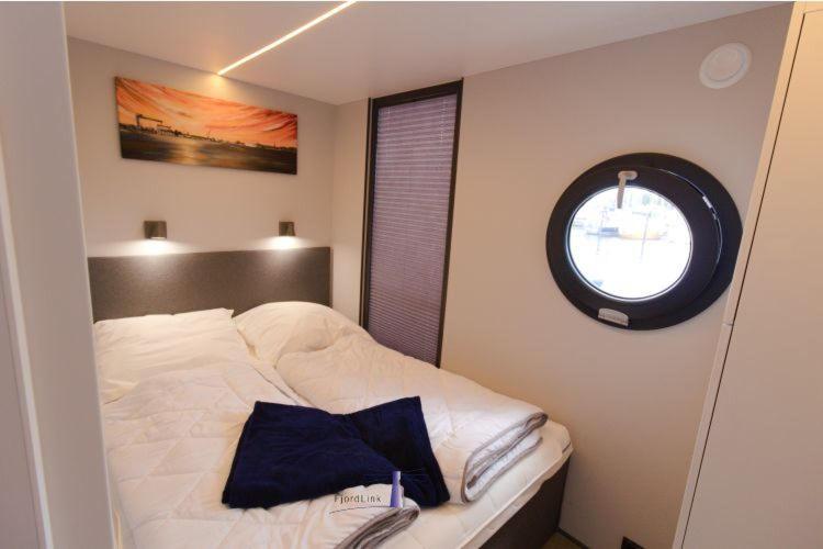 Hotel Hausboot Fjord Aries Mit Dachterrasse In Schleswig Esterno foto