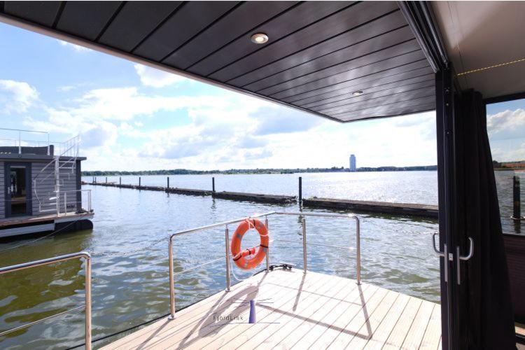 Hotel Hausboot Fjord Aries Mit Dachterrasse In Schleswig Esterno foto